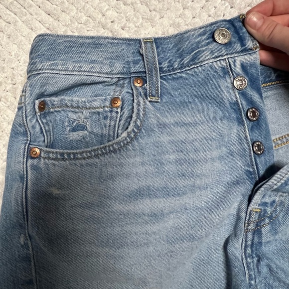 Levi’s ribcage shorts size 30 (run small fit like a 28) - Picture 4 of 7